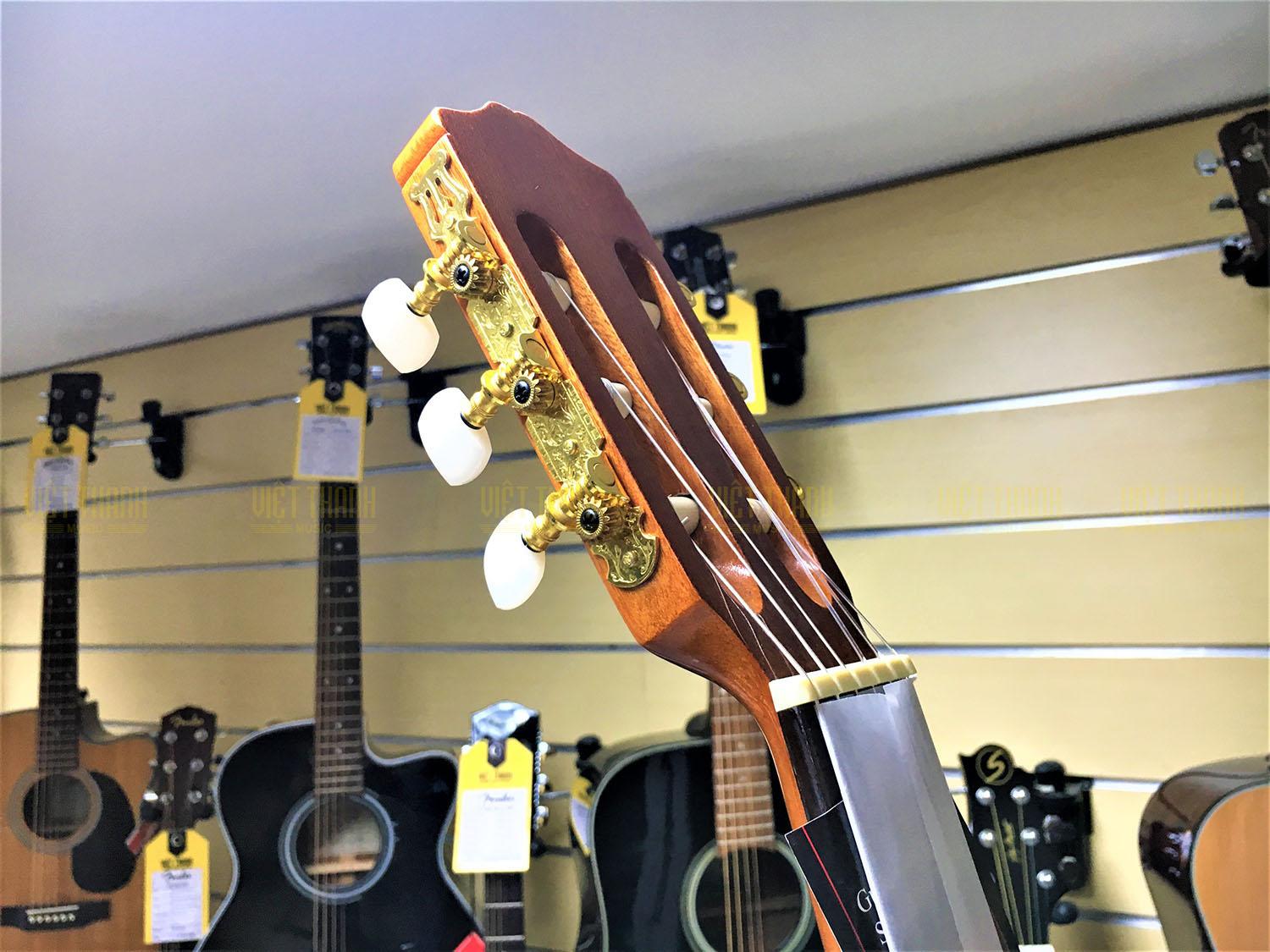 Đàn guitar Cordoba C1 - 4