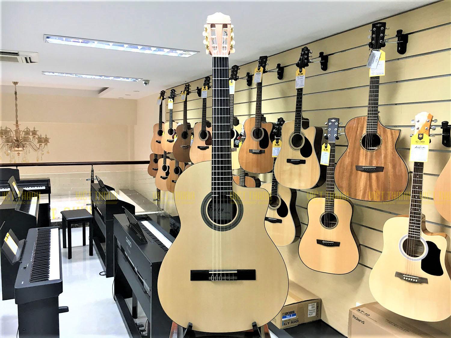 Đàn guitar Cordoba C1M-CE
