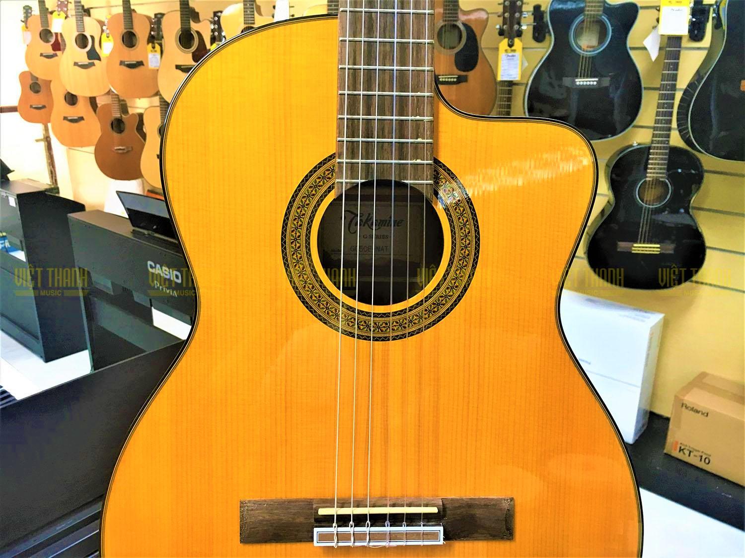 Đàn guitar Takamine GC5CE NAT có chất liệu gỗ tự nhiên cao cấp