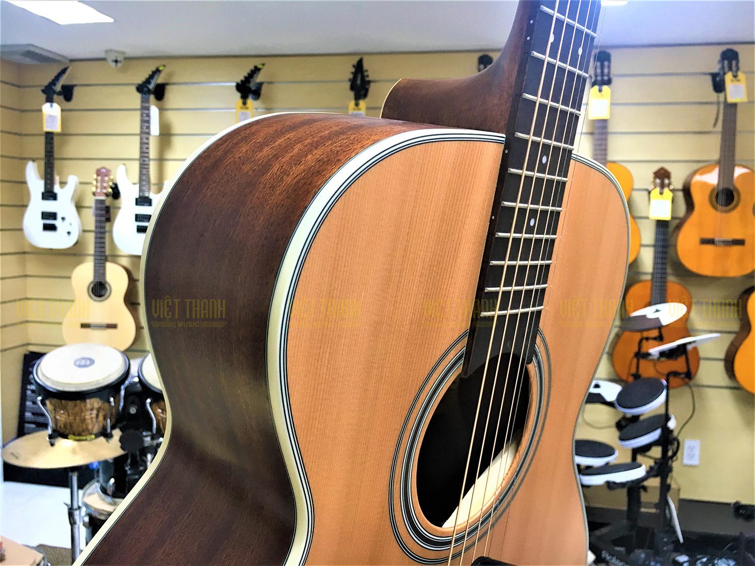 Đàn guitar Takamine GN20 NS có chất liệu bền bỉ