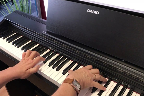 Ai Nên Sử Dụng Đàn Piano Điện Casio PX-870