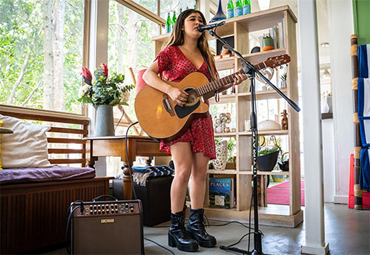 ampli guitar thung boss acs live lt