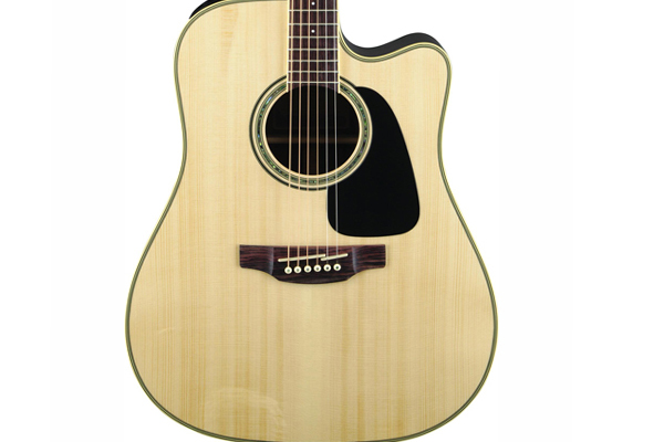mặt trước đàn guitar takamine