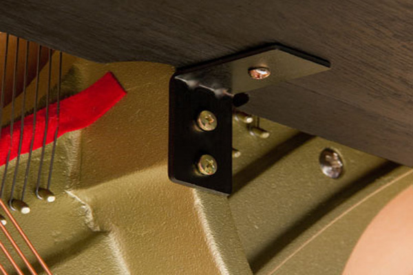 Bệ đỡ dưới bàn phím chắn chắn, ổn định