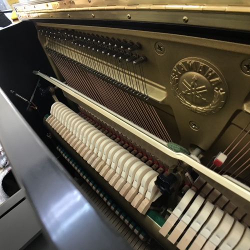 Yamaha U30A